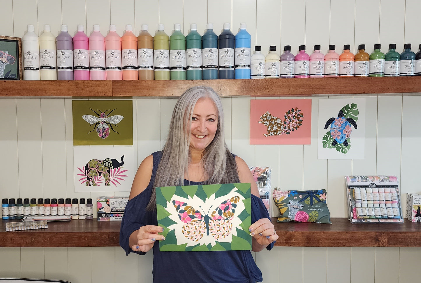 Paint Like a Designer - Patterns & Silhouettes With Yvette St. Amant